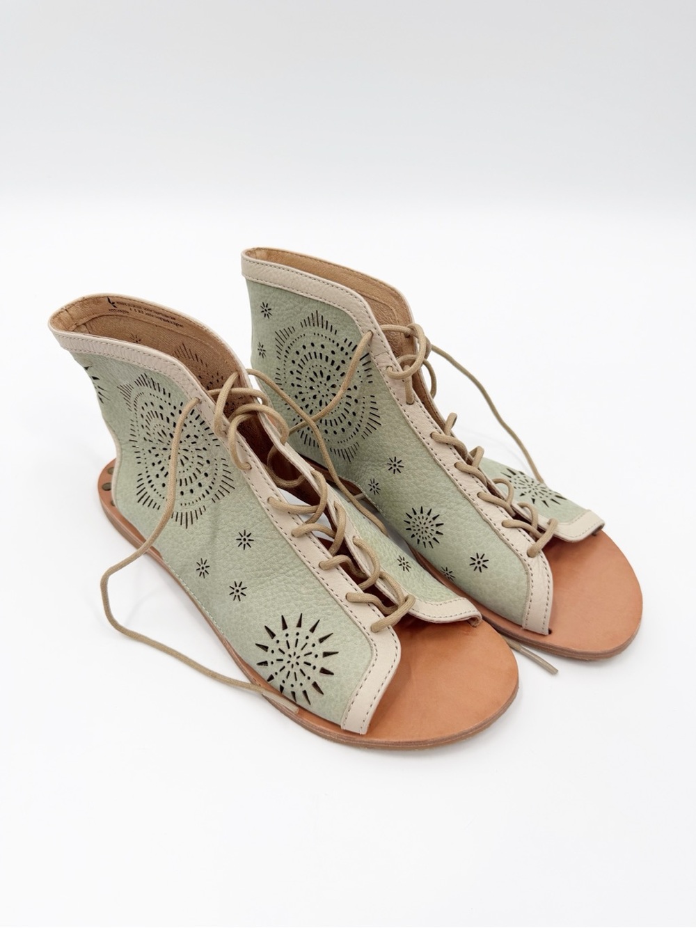 Koolaburra NEW Fion Leather Laser Gladiator Sandals